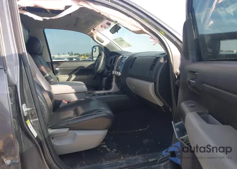 2013 Toyota Tundra Grade 5.7L V8 z USA, uszkodzony, nr VIN 5TFUW5F18DX305613